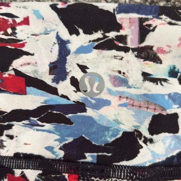 Lululemon Wunder Under Low-Rise Tight *Full-On Luxtreme 28"
Culture Clash Multi - Picture 7 of 8